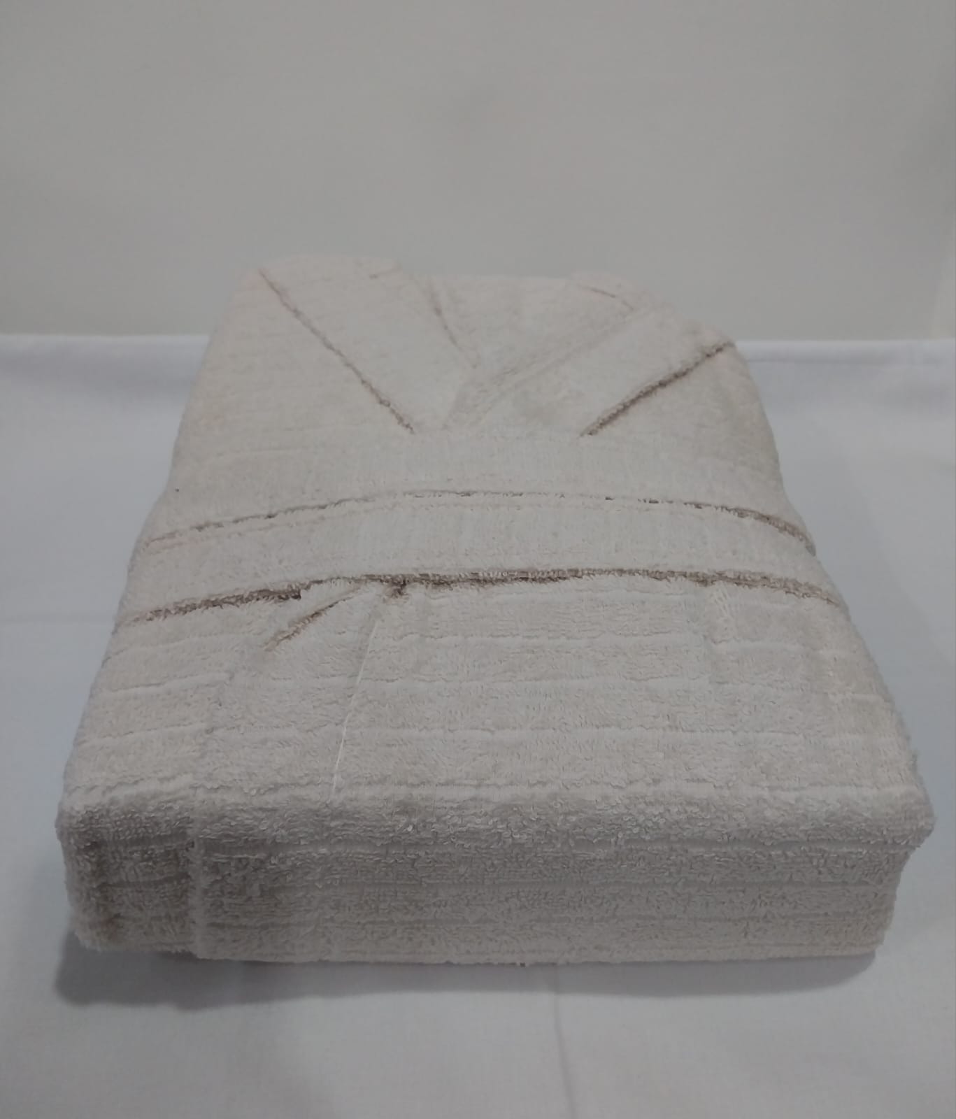 Eco%20concept,%20Kapüşonlu%20Unisex%20Banyo%20Bornozu%20%100%20Soft%20Pamuklu%20(%20L/XL%20)%20